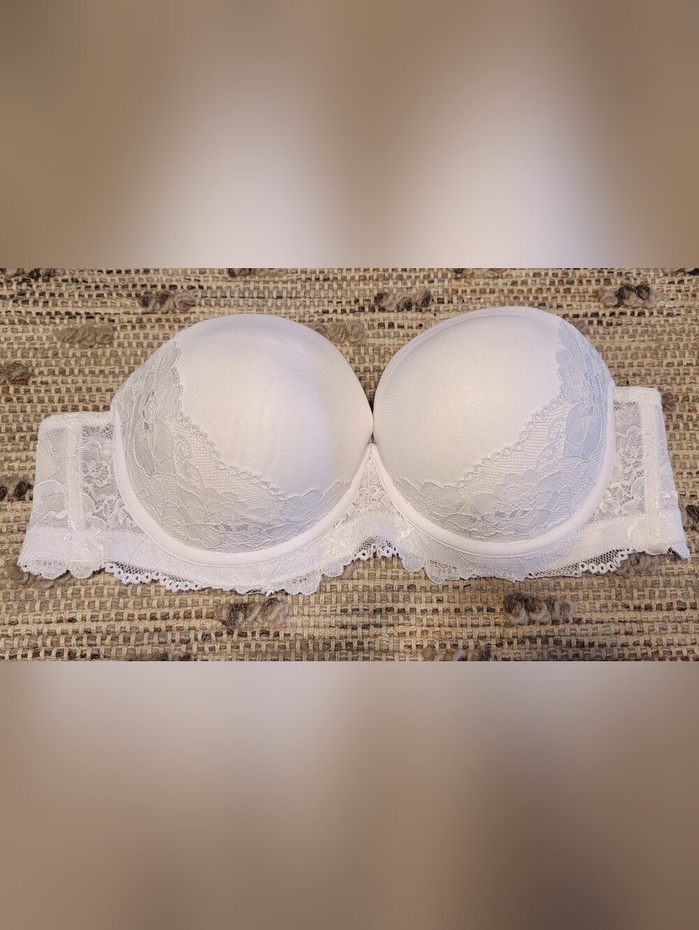 White Lace Strapless Bra